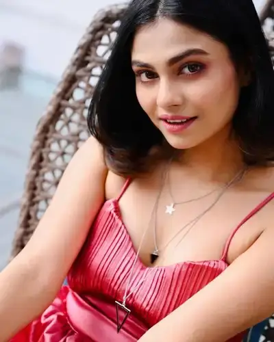 Call Girls Service in Dhari